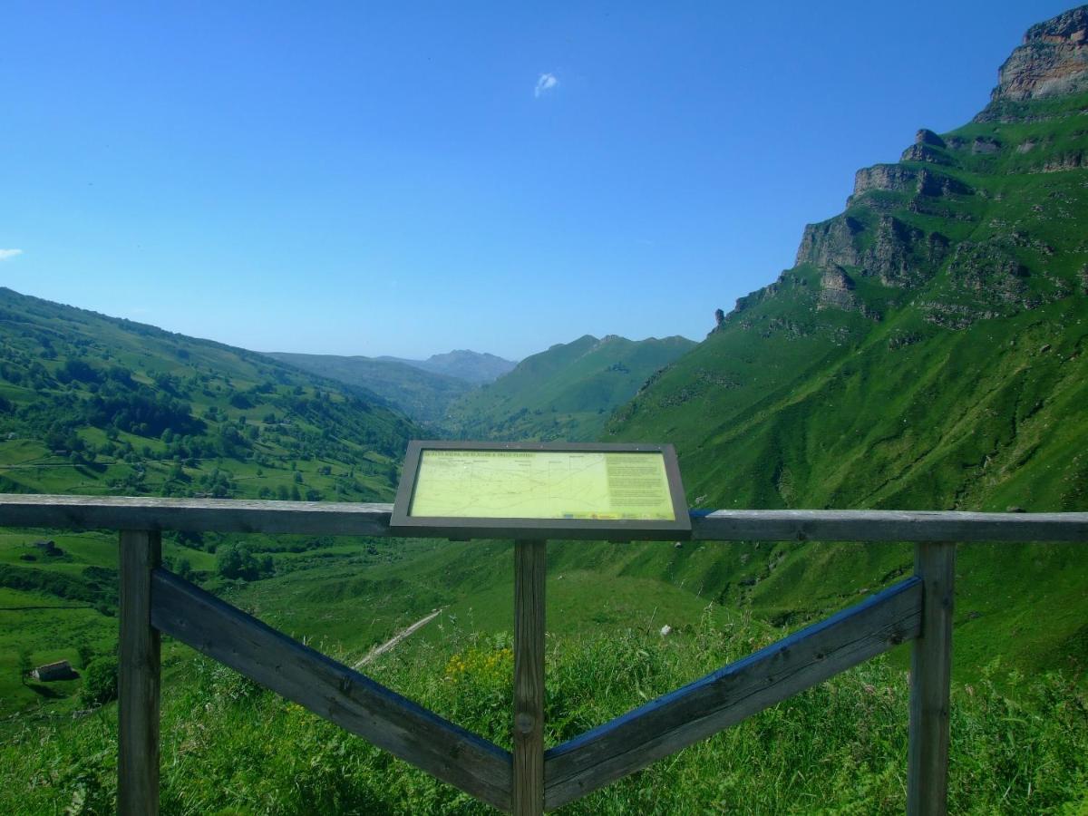 Las Hayucas San Roque de Ríomiera 외부 사진